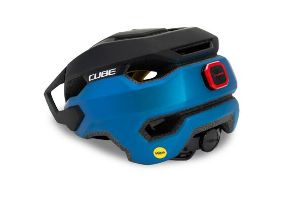 CUBE Helm STRAY X Actionteam