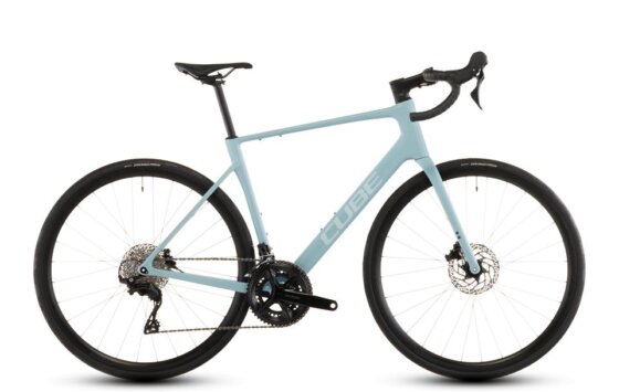 Cube Attain C:62 Race skylightblue´n´cyan