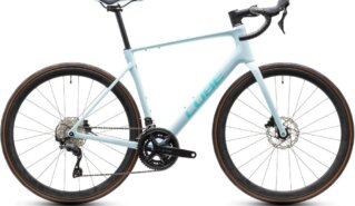 Cube Attain C:62 Race frostymint´n´mint
