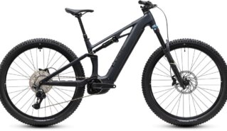 Cube Stereo Hybrid ONE44 HPC Race 800