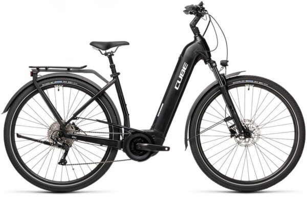 Cube Touring Hybrid Pro 625